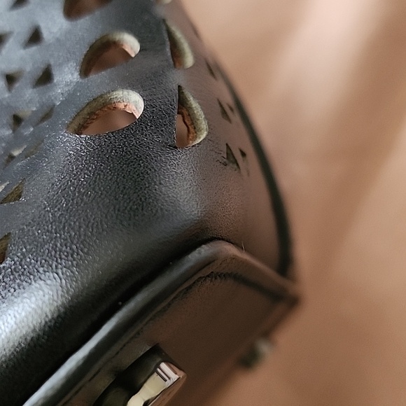 Alaia tote bag - Picture 4 of 11